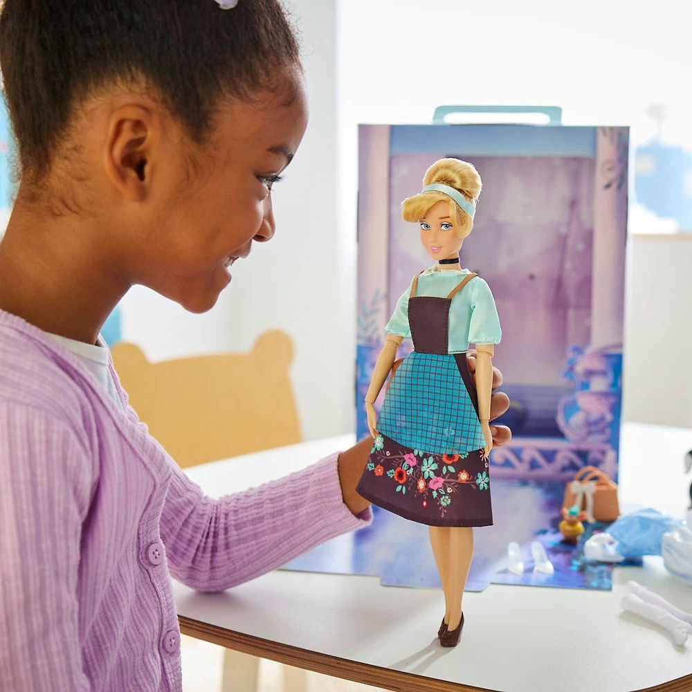 Cinderella Disney Story Doll – 11 1/2'' 3 Cinderella Disney Story Doll – 11 1/2'' - Image 3