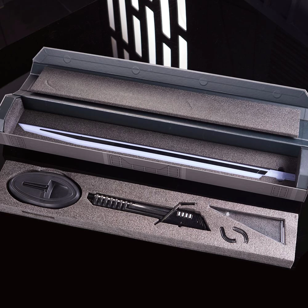 Disney Legacy LIGHTSABER Darksaber Set – Star Wars 9 Disney Legacy LIGHTSABER Darksaber Set – Star Wars - Image 9