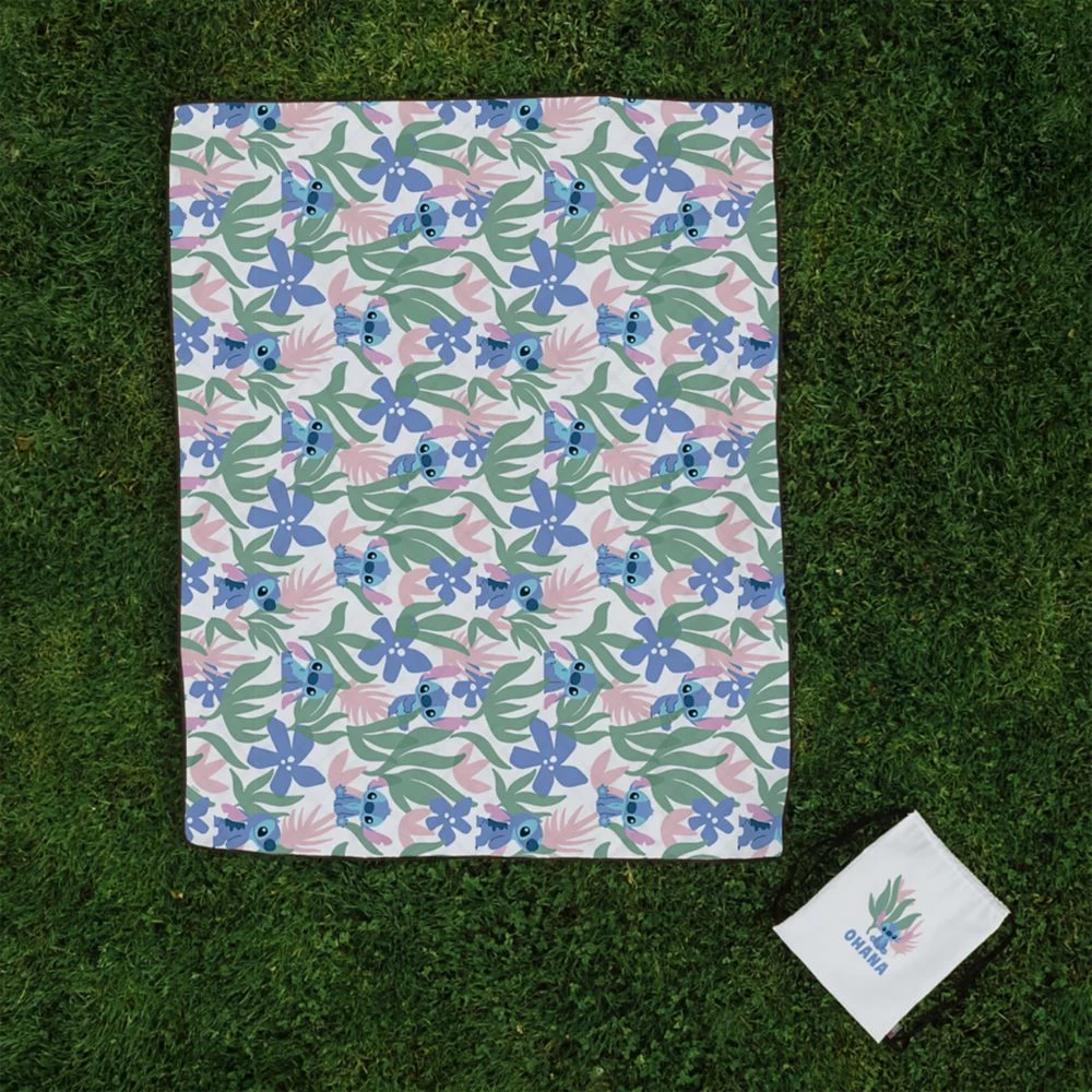 Disney Stitch Picnic Blanket And Backpack – Lilo & Stitch 4 Disney Stitch Picnic Blanket And Backpack – Lilo & Stitch - Image 4