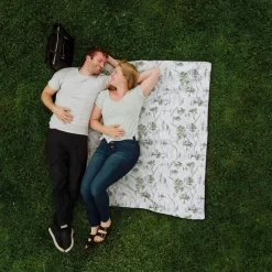 Disney Winnie The Pooh Picnic Blanket And Backpack -Disney 6804058734306 4